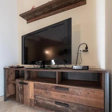 ковачева 아파트